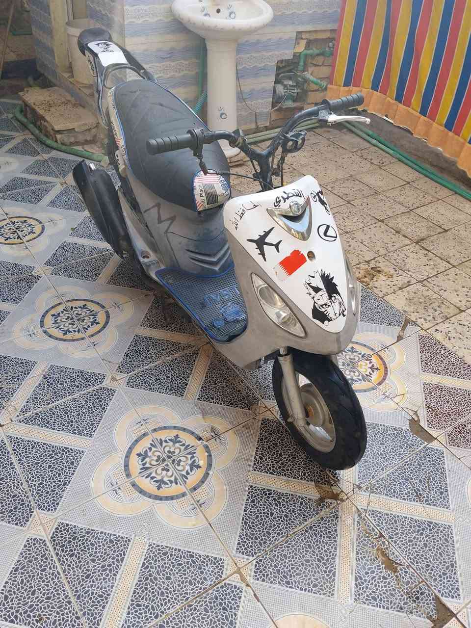 السلام عليكم دراجه مال رمبه مفتوحة بوسه 49دراجه كامله سلف هندر سعر 450بيه مجال قليل   رقم الهاتف ***********
