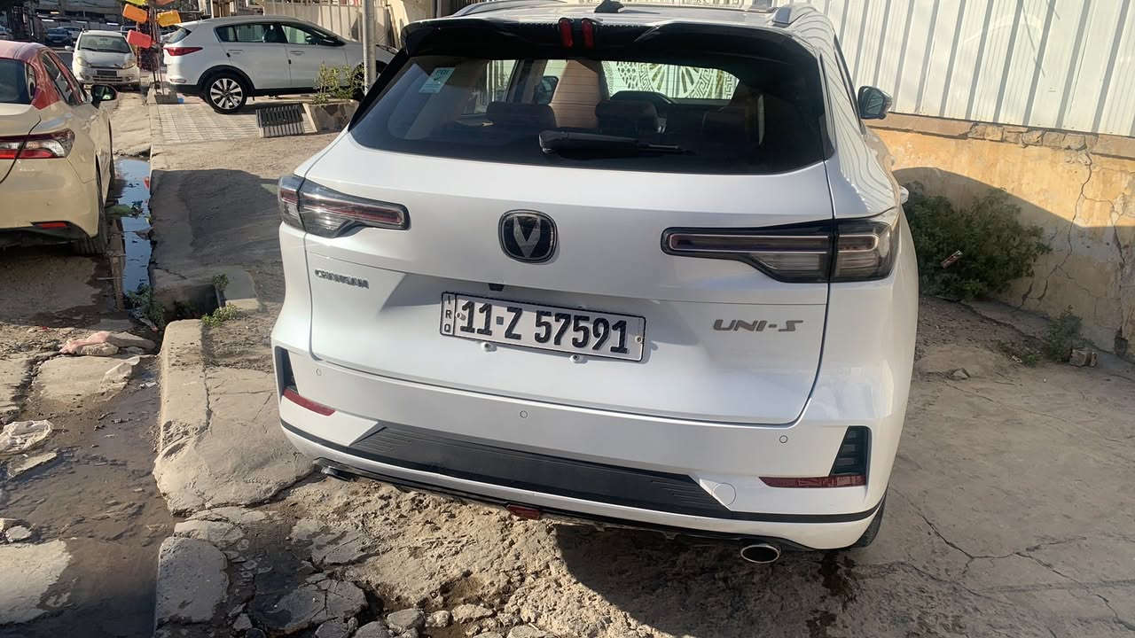 للبيع شانجان يوني اس موديل 25 فول الفول ماشيه 12 الف فقط  مواصفات عاليه اني اخذتها ع ايدي زيرو من الشركة مال الدورة عارضها للبيع  بسعر حلو وانت تكمل اقساط للشركة 
للاستفسار ***********
