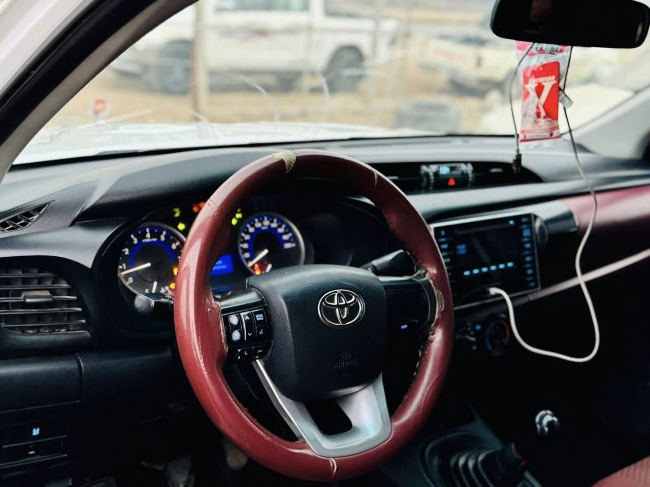 ياالله سلام عليكم للبيع 2017 كفاله عامه سونار رقم واسط تحويل مباشر بسمي شخصين سياره كفاله من لسكن لسكن تخم تاير بل كارتون حداده بل كارتون مكينه وكير عله وضع لشركه سياره ما عوزها برغي شرط مكاني ذي قار قضاء الرفاعي 
السعر 210 
 شراي نتصل *********** 
***********
