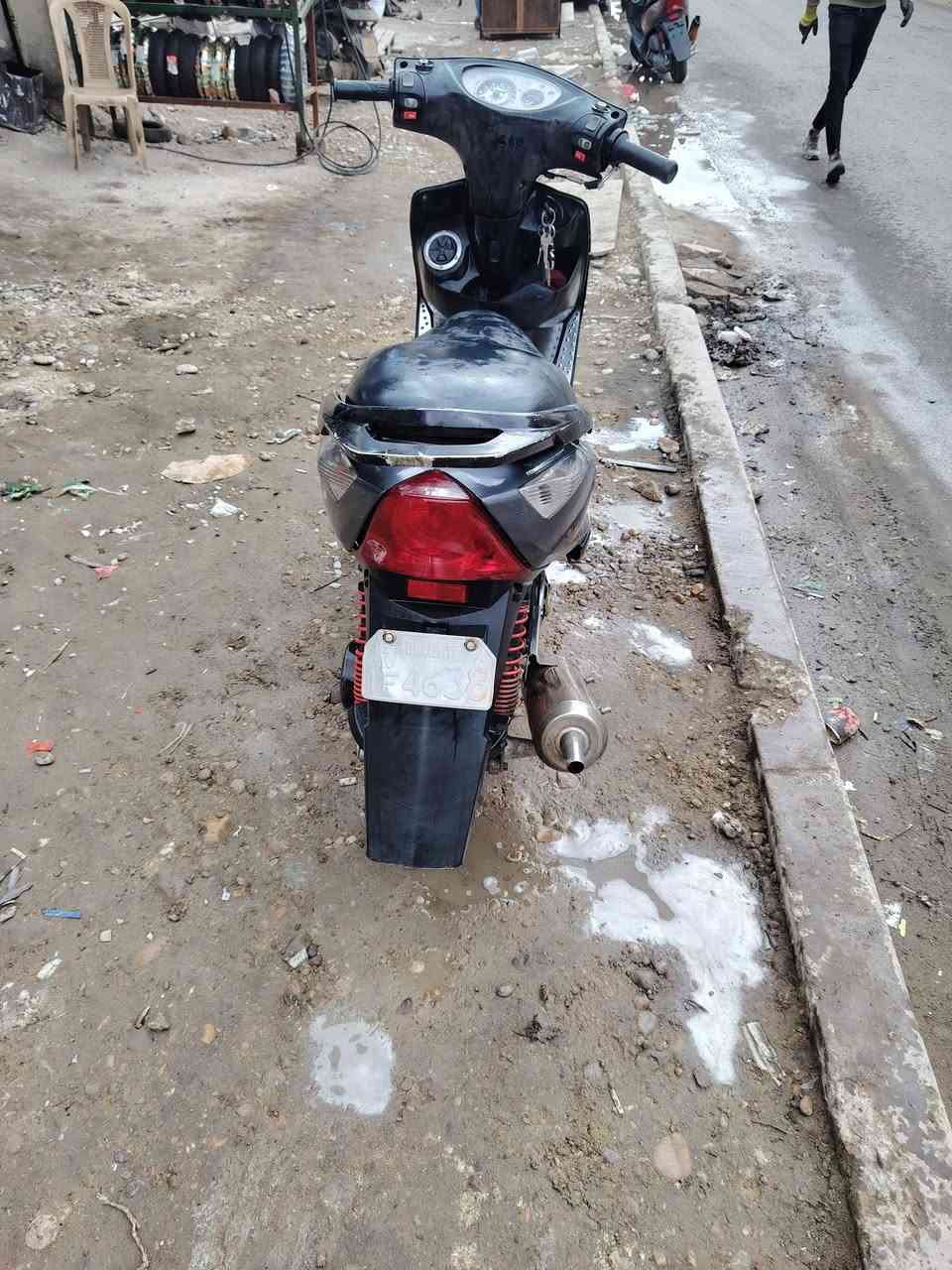 سلام عليكم دراجة ثعلب بلاد تزويد خارج حلوة الدراجة كلشي بيهة بلاد ما عدة الكابريتر تجاري كور ولفات كبار بصمة بوشه ٥٩ بلاد تجي وشوف بعينك مكان بالكاظميه رقم ***********
