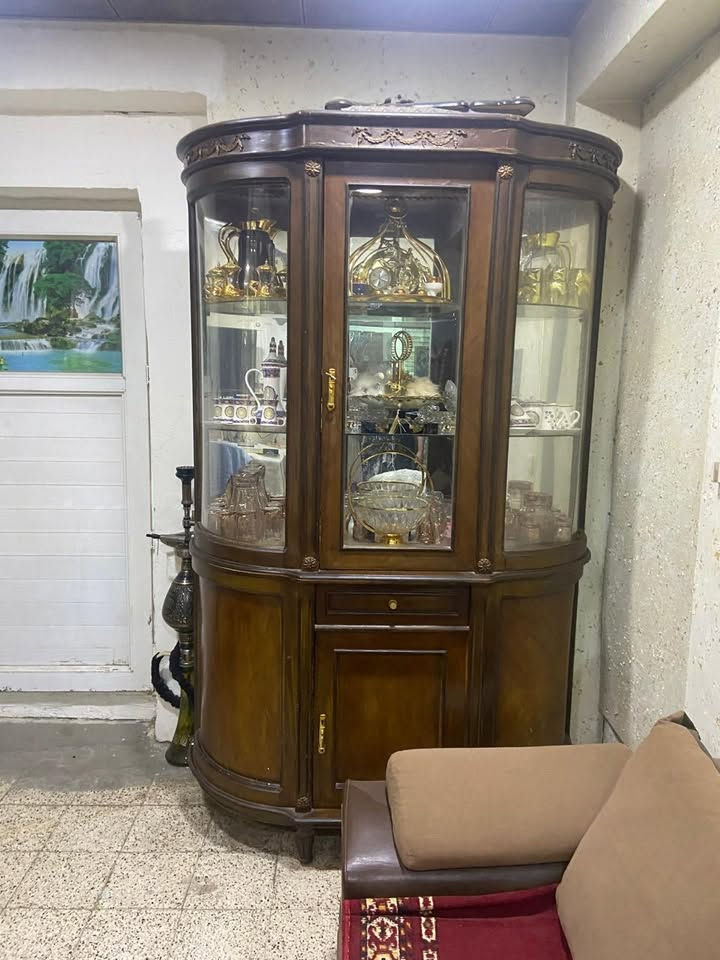 اغراض بيت نظيفه جداً للبيع
للتواصل مع الرقم ***********
