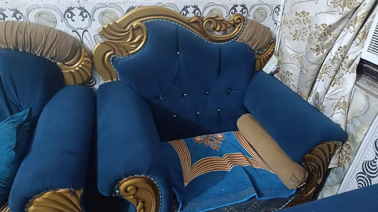سلام عليكم تخم 5قطع 2 كبار، وحدا وصط و 2 كراسي مكان بابل قرب المام بكر السعر 350 او بي مجال ***********
