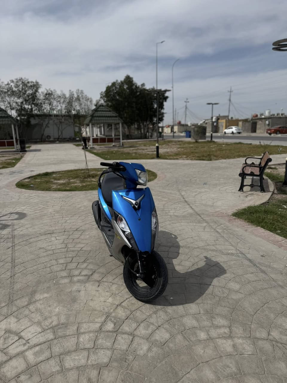 السلام عليكم دراجة ماكس مضلع حديث دراجة رمبة فول نظافة بيها كسر بسيط بالكفر دراجة كفالة عامة رايدها مراوس بسكنس جبلي مامفتوح مكاني بصرة معقل ***********
