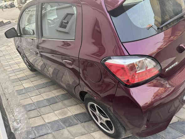 سلام عليكم ميتشوبيشي ميراج موديل ٢٠٢٤ ماشيه ٣٩ الف قابل الزياده بسمي ***********العنوان بلديات سعر 11000$ وبيها مجال
