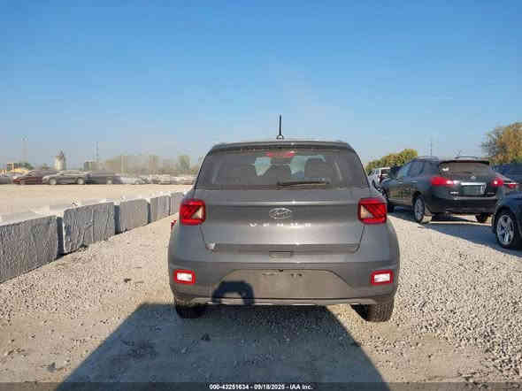 السلام عليكم هوند فينو موديل 25واصل عمان السعر 80 مده الوصول 60يومً***********
