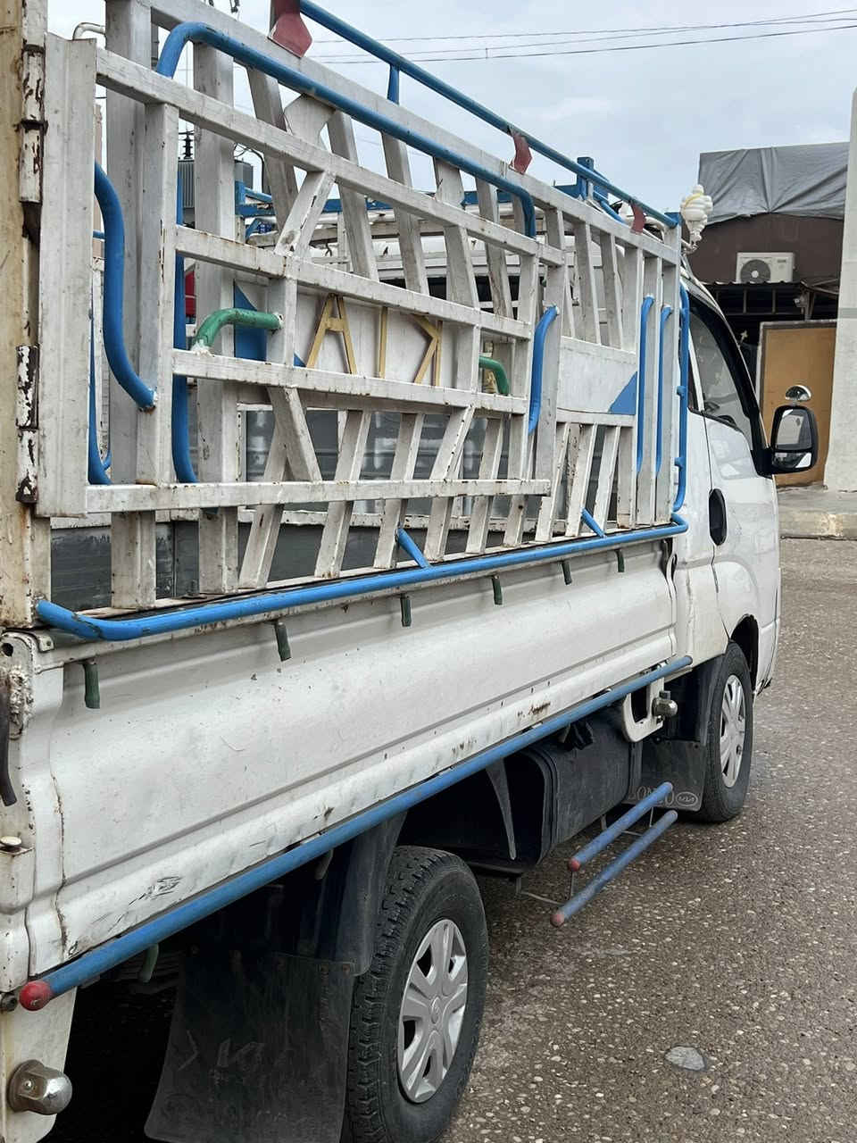 سلام عليكم اخوان كيان بنكو موديل 2010 سنويه لحد 2029 كدام العين سياره جاهزه خير من الله العيب الي بيها بس القماره بيها زنجار شرط تحويل شاصي اكسن محرك كير بشرط سعرها (95) مكاني كركوك مامتواجد عل فيس استفسار ***********
