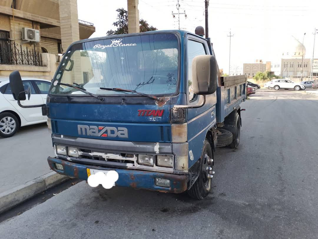 السلام عليكم 
قلاب مازدا للبيع
موديل 95 
ماكينه معمر جديد رايمن 
طخم تاير جديد 
زوج باتريات جديده 
كهربائيات شغاله كامل 
رقم نينوى باسمي الشرعي 
حصه كاز بيها 
تواصل على الارقام 
***********
***********
