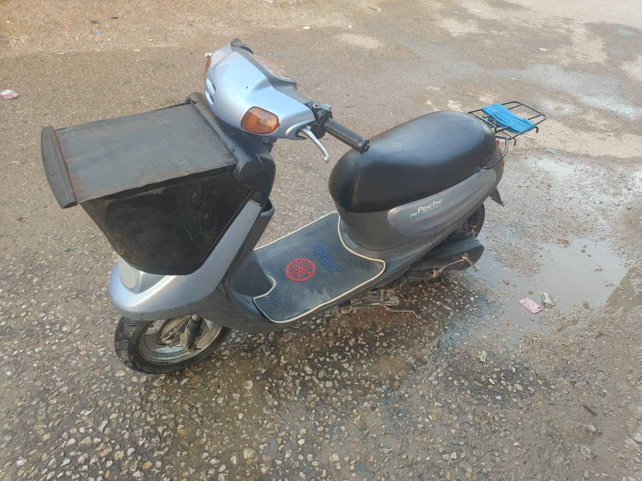 دراجه ذبانه بسعر مناسب ما مفتوحه وكامله ما بيها نقص وغراضها كلها بلاديه مو تجاريه وتشتغل سلف وتشتغل هندر وشرط على الفحص ومفوله بنزين ودهن بس تشغلها وتاخذها سعر 800 الف وبيها مجال قليل
رقم الهاتف ***********
