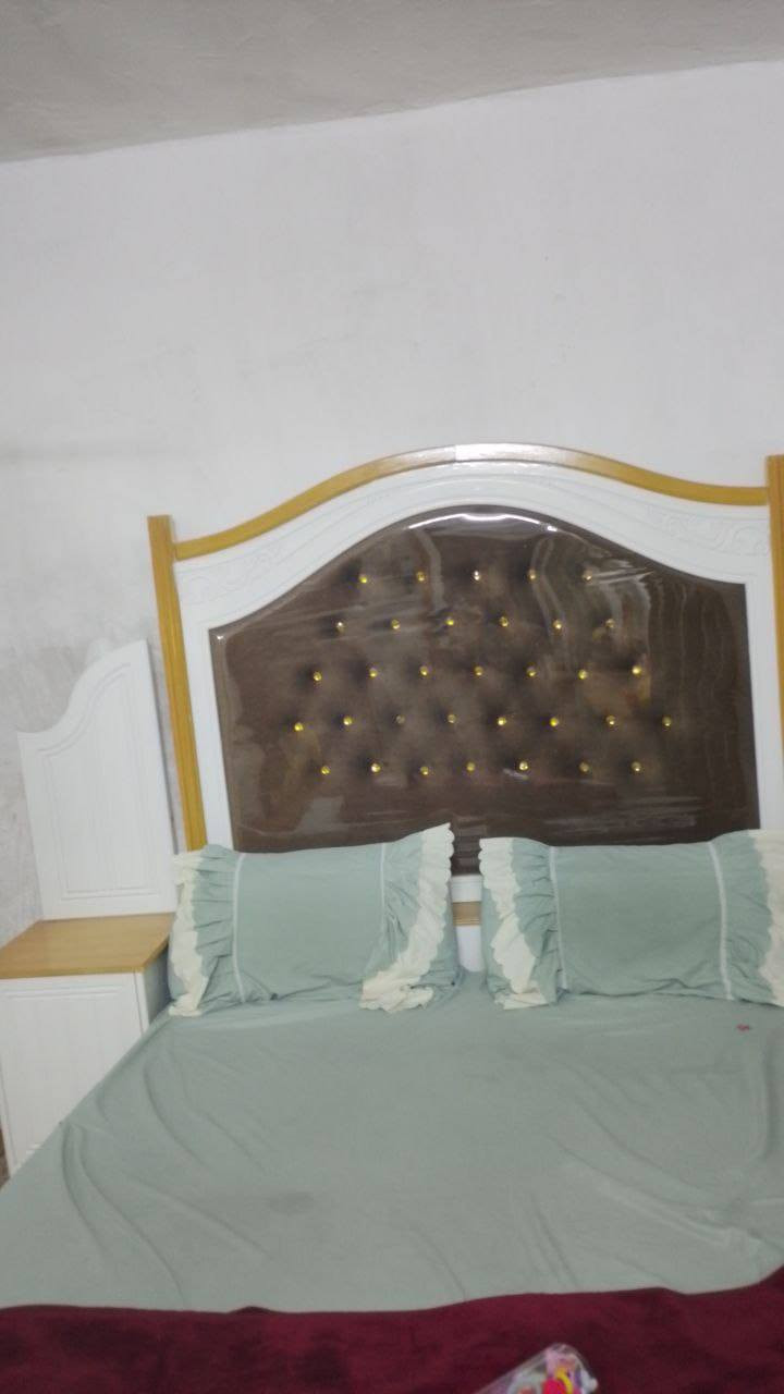 السلام عليكم غرفة عراقي فصال تركي جديدة سبب البيع المكان زغير السعر مليون و١٠٠ المكان الشعب مقابل الاطفائية التصال او الستفسار ***********)(***********
