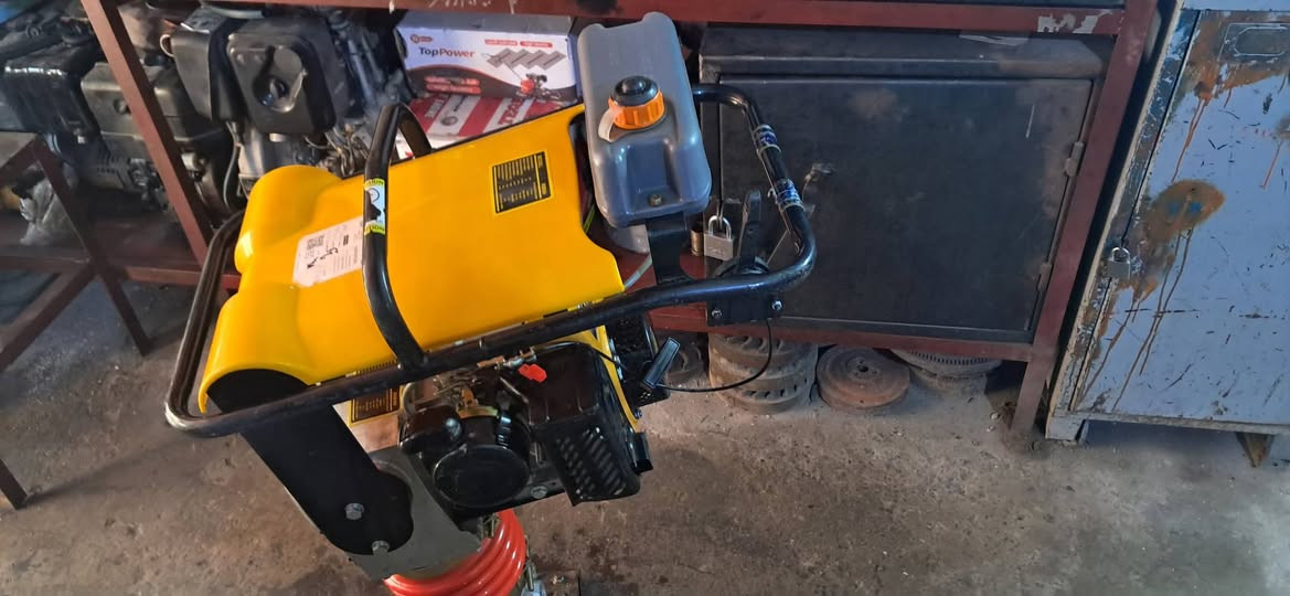 قفاز صيني الفحل 
حلو مابيه اي نقص كامل جاهز للعمل 
المحرك روبن 5.0
السعر ٣٥٠الف مع التوصيل 
للاستفسار الاتصال على الرقم
***********
