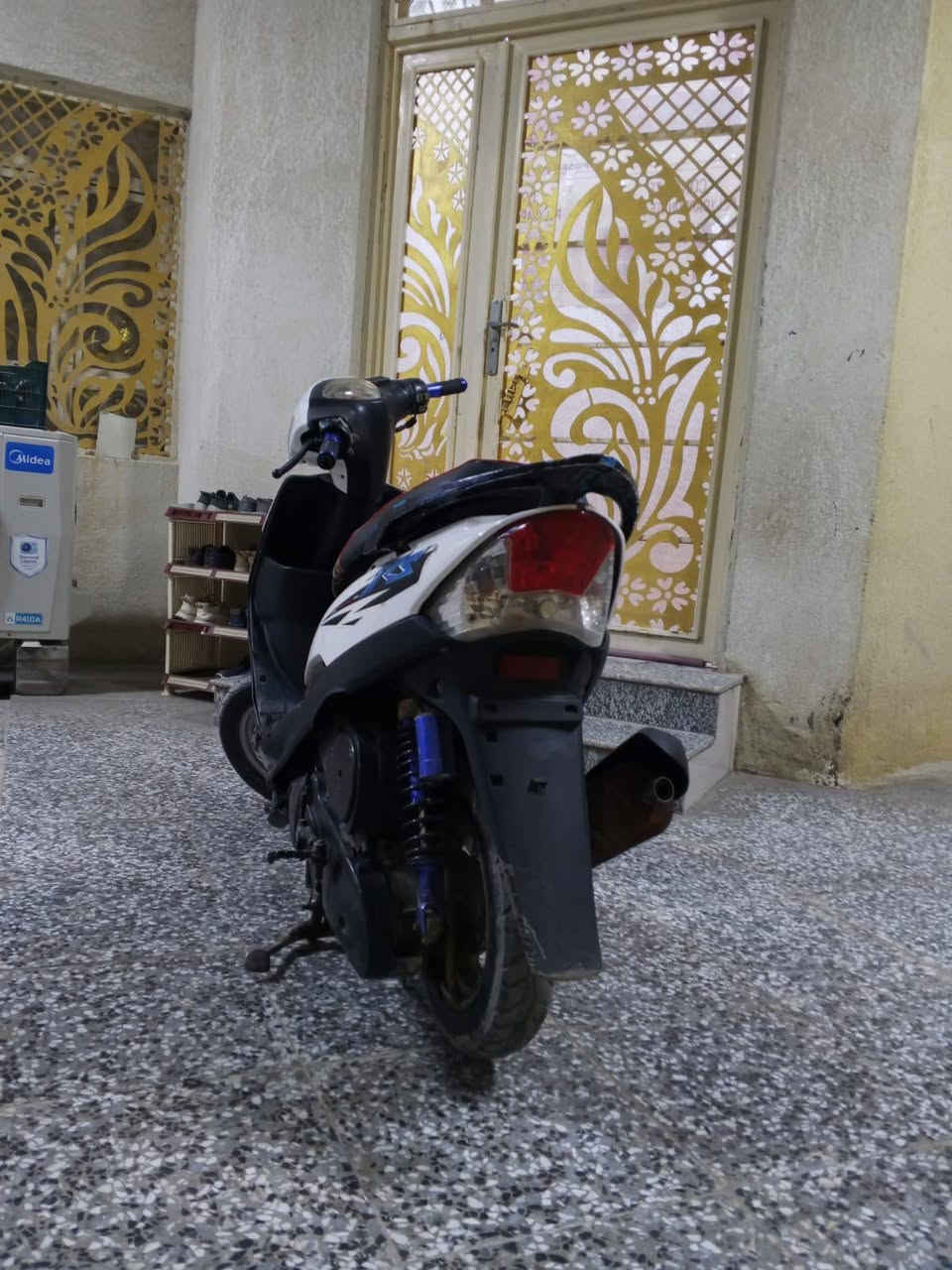 السلام عليكم دراجه ماكس عدله بوشه 55 العنوان شارع الوفود السعر 500 وبيهه مجال الطيبين  لاستفسار *********** أو ***********
