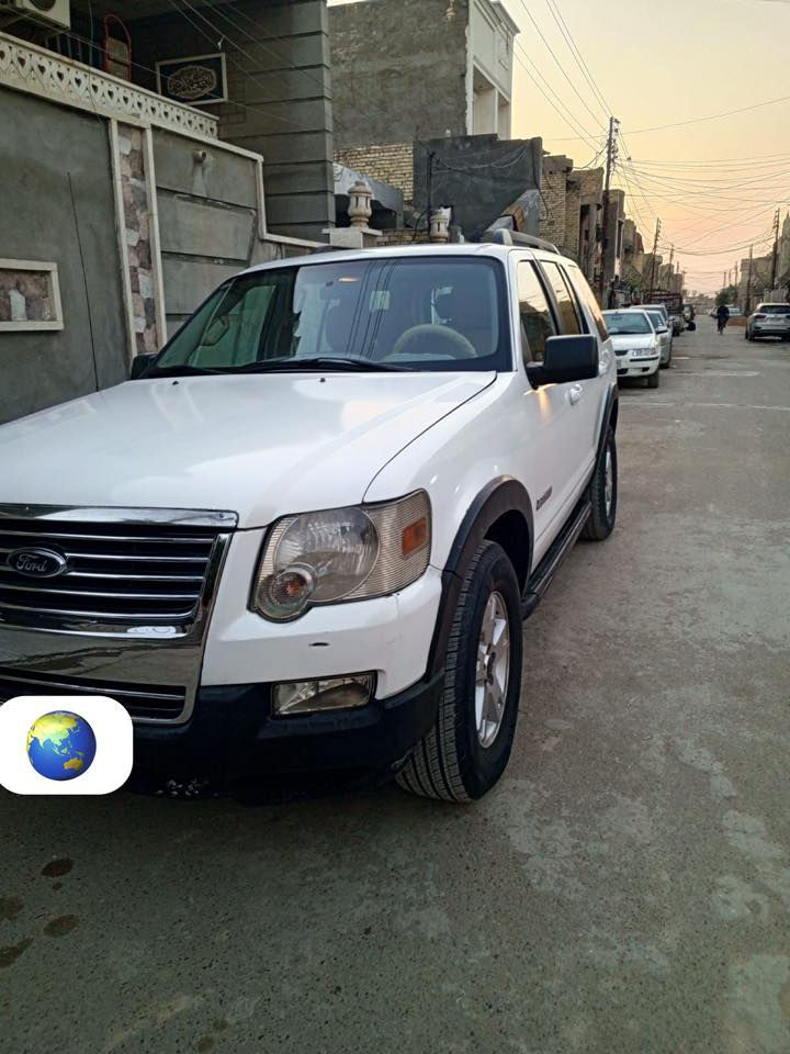 سلام عليكم فورد اكس بلور 2007 ساره سابقآ مزاد وزارة الداخليه وحالياً مرقمه بغداد وجاهزه تحويل ثاني يوم محرك كير حداديه جاهزه كلهه بيهه صبغ بس اني انطيكياه مصبوغه عام سعر 70$ مكان بغداد رقم***********
