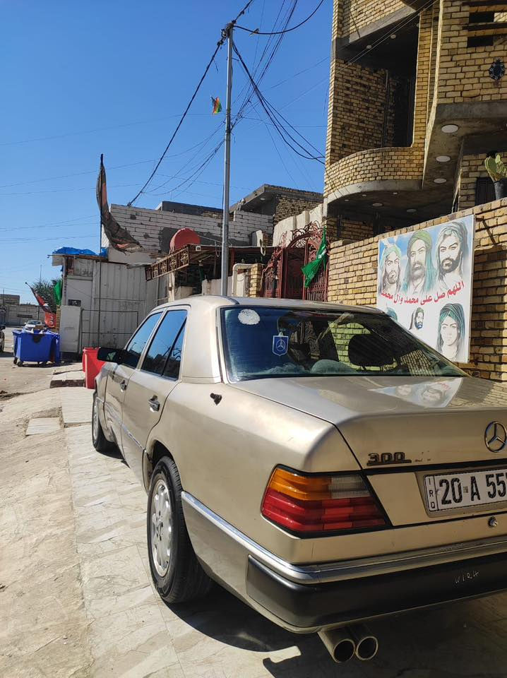 السلام عليكم مارسدس دب للبيع محرك 2500سياره نضيفه مكان السياره ميسان العماره لاستفسار على هاذالرقم  ***********
