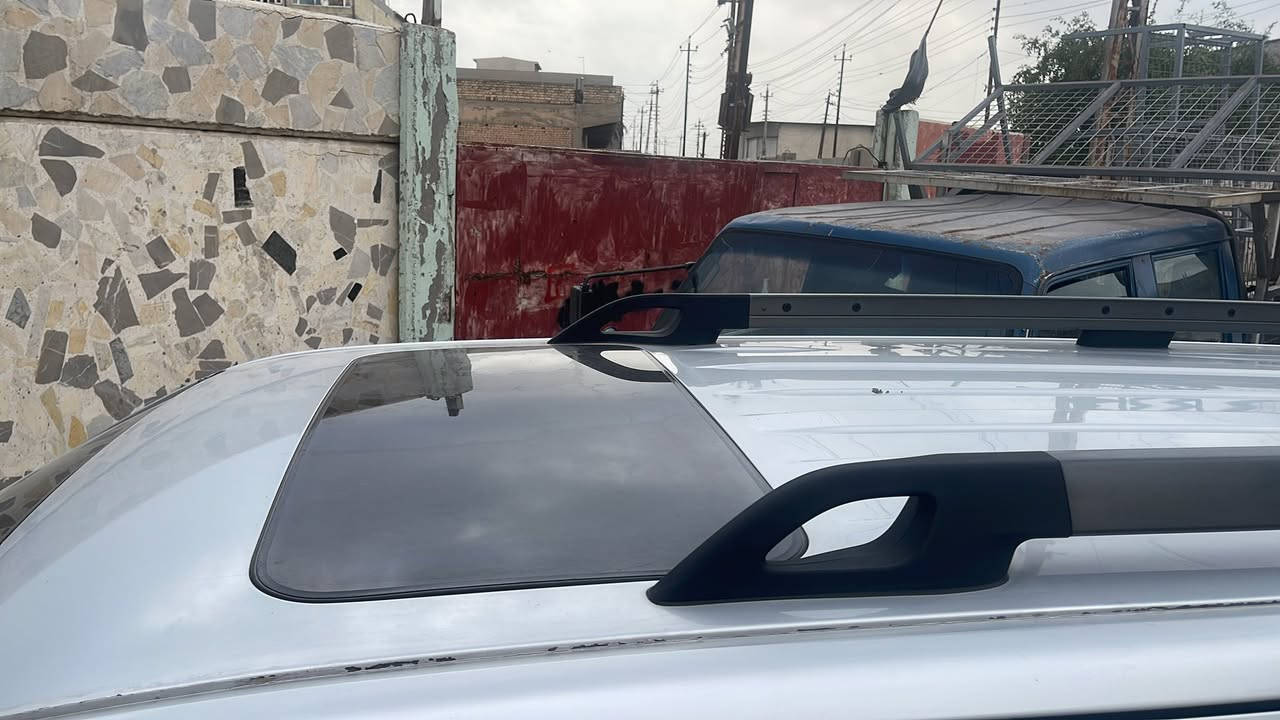 نيسان باثفايندر2009بدون حادث كلين السياره نضيفه جداً ***********
