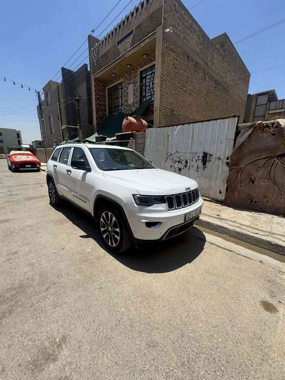 لمتد بلاص فول خليجي بيهه جونه الكنر عكس السايق صبغ و بارد بيهه كارضهه 230 وبيهه مجال بصيط ***********
