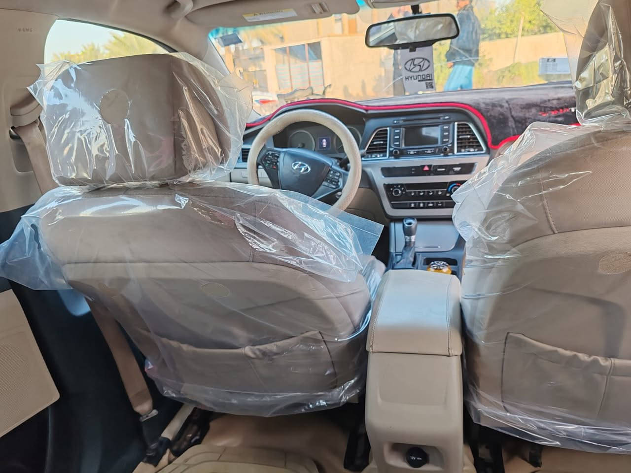 السلام عليكم سوناته موديل 2015 للبيع مكينه 2400 جي دي اي  رقم بابل وارد امريكي حادثه موجود بصور بسونار داخل بيجي لد امامي ويل كب كشن كهربائي مكاني بابل مركز المدينه السعر 113 وبيه مجال. ‭0781 913 8817‬
