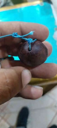 ياقوته سيلاني حجم خشن السعر خاص او تواصل واتس اب ٠٧٧١١٩٩٧٧٢١