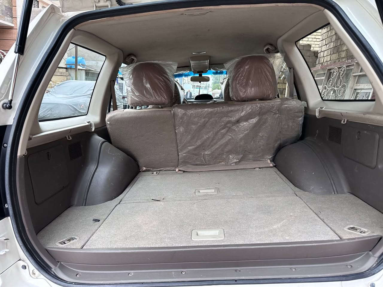 سلام عليكم
متسوبيشي ناتيڤا ( Nativa ) موديل ٢٠٠٨ ابيض سياره رقم بغداد مشروع وطني دولي كير ومكينة مكفولة ماشية 195
بيها صبغ الجاملغ الأيسر  وربع البنيد 
وبيها بار باب السايق 
رقم الاتصال السياره مدوشمه عام كشنات وارضيه السعر 115 وبيها مجال 
***********
