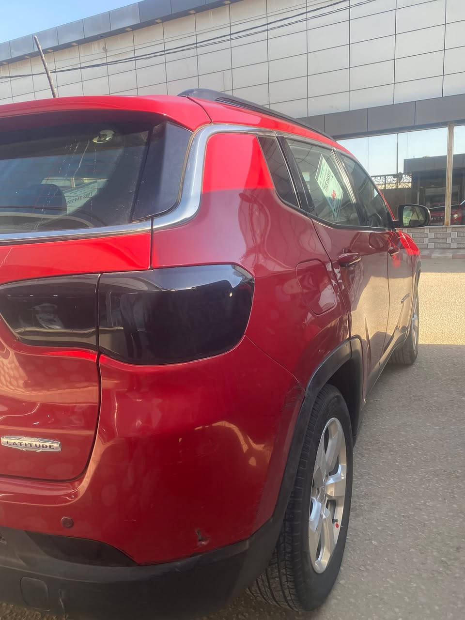 جيب كومباس 2019 
وارد امريكي حادثها جاملغ وبنيد
رقم بابل مشروع وطني بأسمي مكينه 2400
مواصفاتها شاشه كأمره بصمه تشغيل عن بعد تحكيم ستيرن سايد بريك بصمه لد نهاري متحرك حساس اطارات جام اوتو مانع انزلاق وللعلم السياره جاهزه من كلشي ما بيها أي نقص
العنوان بابل 
السعر 120وبيها مجال 
***********
