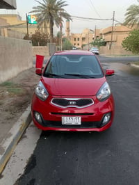 للبيع بيكانتو لون احمر رقم بغداد موديل ٢٠١٥ مصبوغه بسبب جراد اللون وعن...