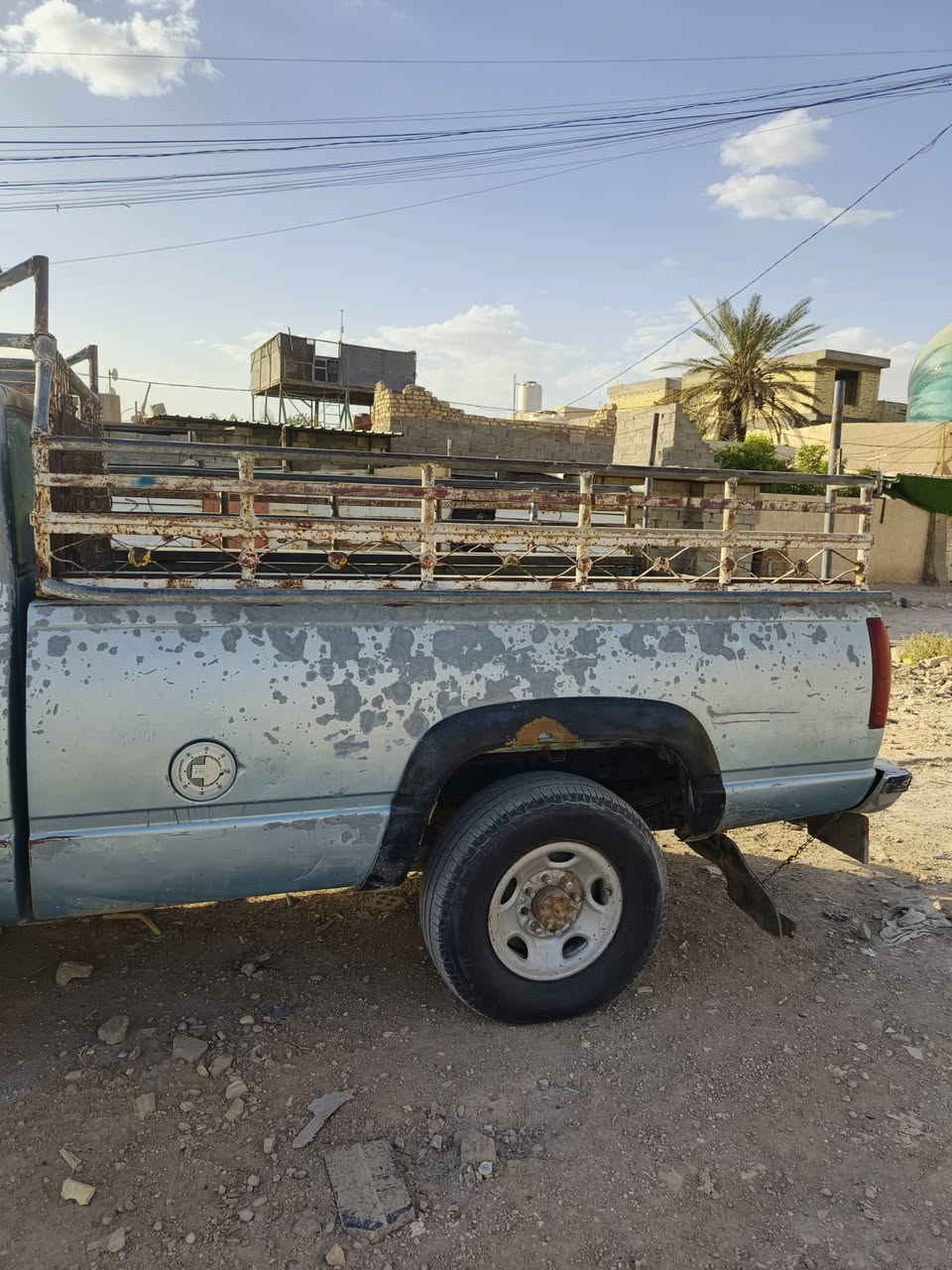 السلام عليكم بيك اب شوفر ليت موديل 1992 السيارة كفالة من  الضربة والصبغ عالبلاد مكينة وگير جدد وخير من الله مكان السيارة بغداد الدورة رقم الهاتف ***********
