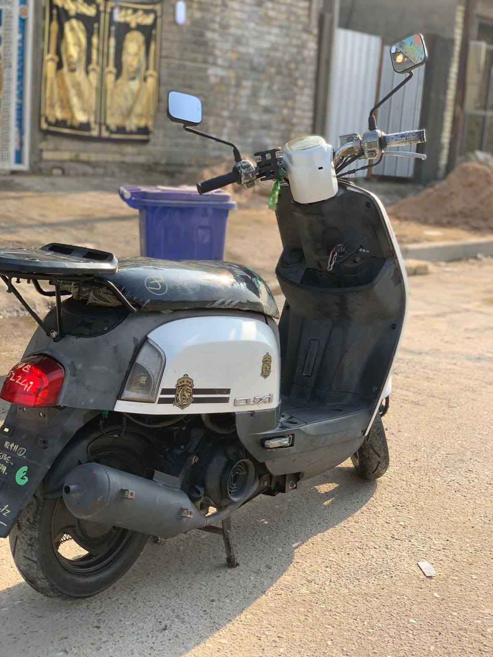 سلام عليكم دراجه بوليس موديل ٢٠٠٧ مكفوله من تنقيص وتبخير مكينه ما مفتوحه سعر 750الف بيها مجال بسيط  عنوان بغداد جسر ديالى  رقم***********
