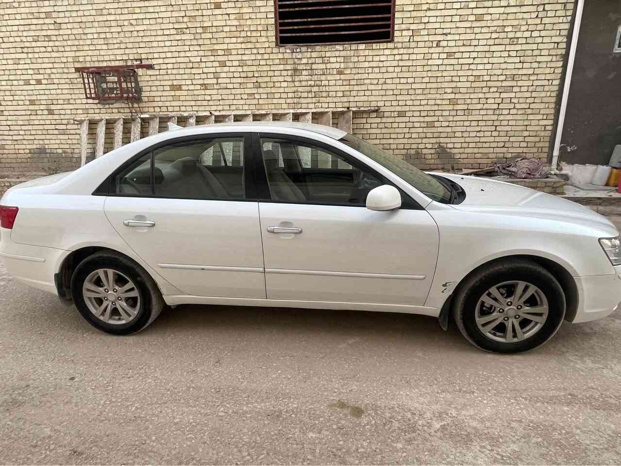 2009 خليجي للبيع فقط مكاني كربلاء بيها قطعه تبديل والباقي مكفول *********** ، مكينه 2400 دوش السعر 125 وبيها مجال كربلاء, العراق
