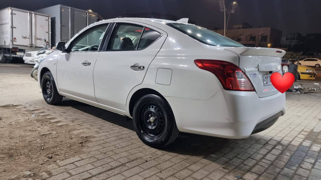 السلام عليكم للبيع نيسان سني هندي موديل ٢٠٢٤ امدوشمه عام مكان السيارة بغداد مدينه الصدر ماشية ١٧ الف رقم بغداد السعر ١٢٩ وبيها مجال للستفسار التصال
***********
