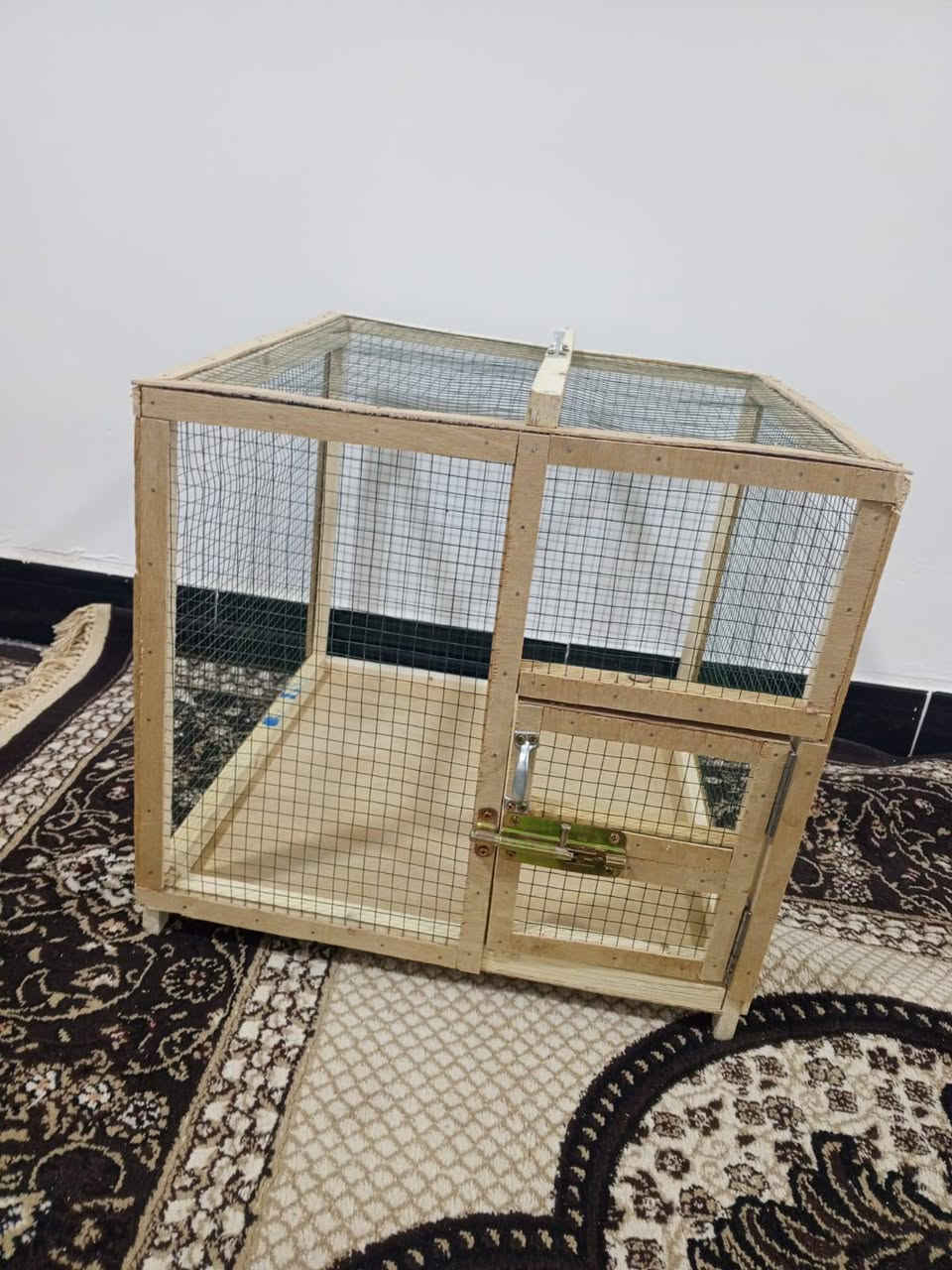 قفص🛖طيور🦜 للبيع💵 جديد ✨غير مستخدم نهائياً للاستفسار🤷 اكثر ارسل🗞️📰 رساله الى الحساب Abd Almunam Alrawi  او اتصل 📱على الرقم ***********☎️📞
