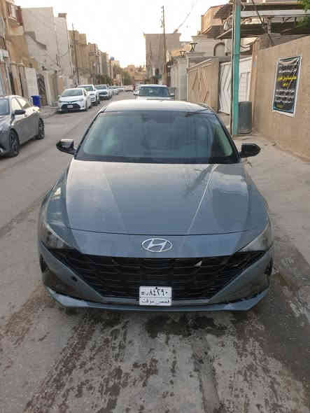 سلام عليكم الشراي يتصل 
النترا 2022 بدون لوحات صبغ حزام بسبب قرار المرور منع صبغ الوارد الامريكي حكيتها ورجعت لونها السعر 117 ورقة مكاني دوره 
***********
