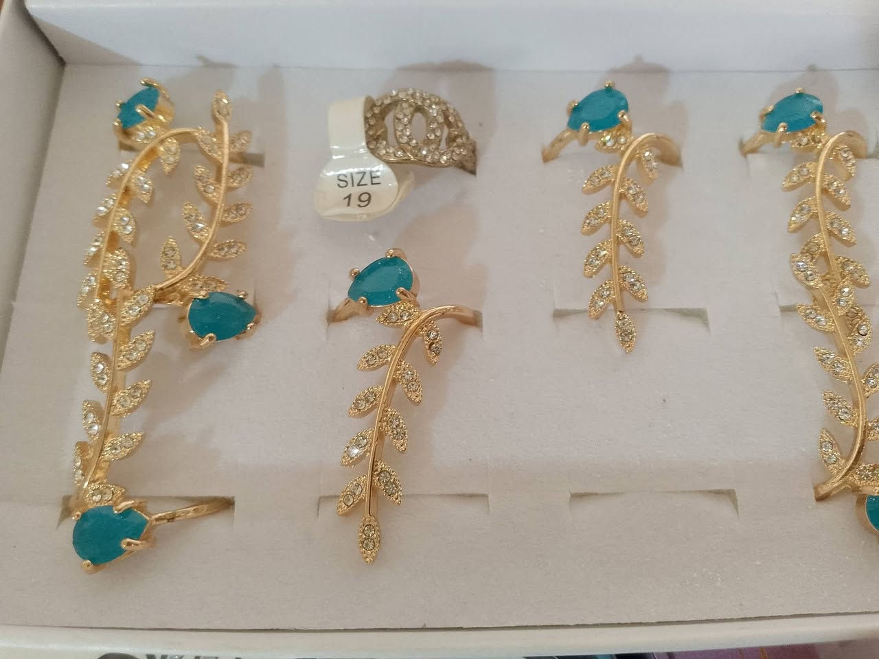 العنوان قرب خزان الماء مقابيل استقبال الفيصل الستفسار المراساله ***********
