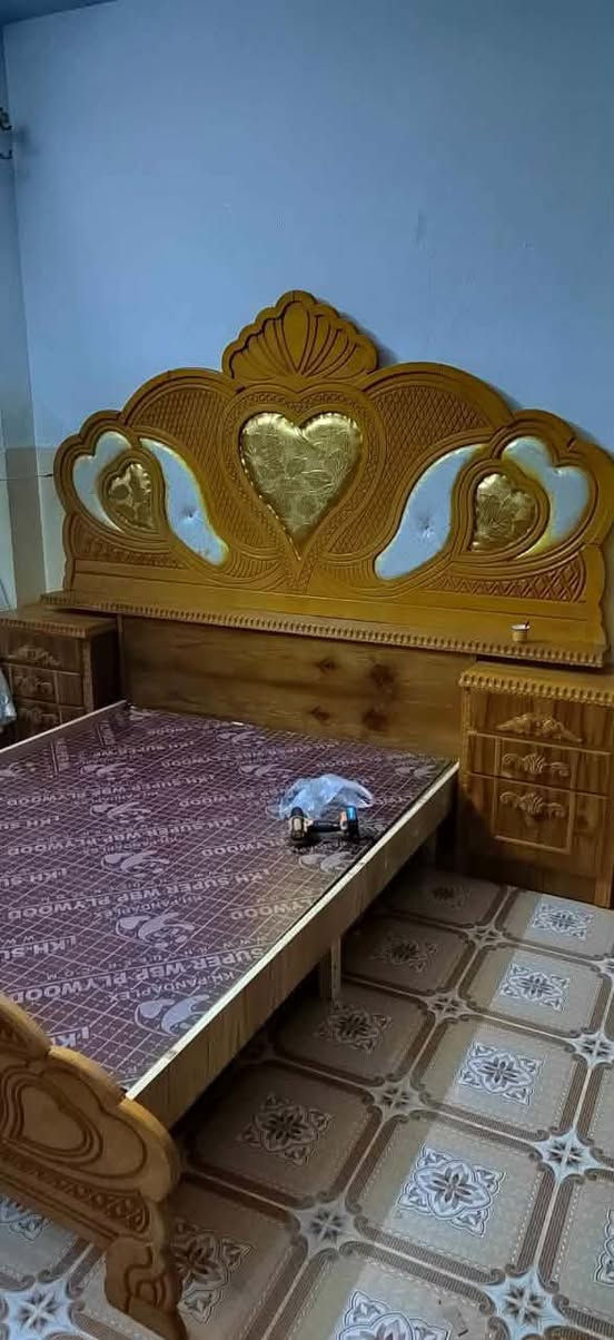 للبيع غرفه خشب عراقي ثقيل جديده ما مستخدمه سعر ب 900 وبيها مجال


**إذا كنت صاحب هذا الإعلان وتريد حذفه لأي سبب، رجاءا أرسل رسالة إلى الدعم الفني**