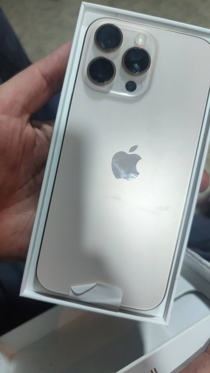 السلام عليكم
ايفون 16 برو ماكسس / لون مميز

ماستر ذكره 256

مشحون 122/ بطاريه 100 

مكفول كفاله عامه تجي تروخ تفحصه ابو الفحص كال بيه شي تأخذه ابلاش وفوكه بوسه وكروتك ،،،، 

مكاني بغداد الدوره .... 

مكلف بالنشر

سعره 1500 وبيه مجال ولما عده يشلع عيوني ❤️

ملحقاته كيبل ما مفتوح بعده جديد فقط وكارتون


**إذا كنت صاحب هذا الإعلان وتريد حذفه لأي سبب، رجاءا أرسل رسالة إلى الدعم الفني**