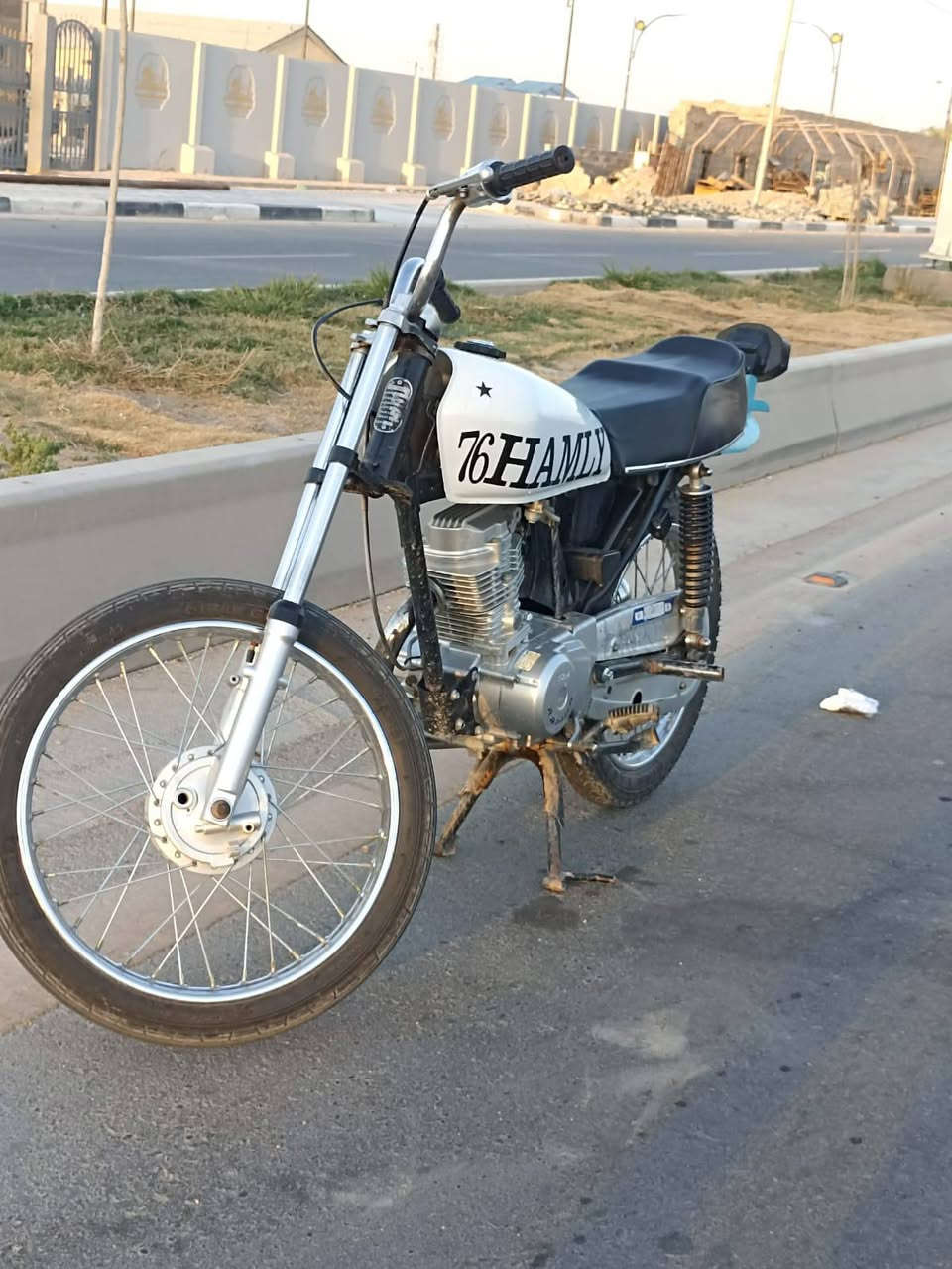 اربعه كير اوراق سكنر 
مديل 21 تعمير 25
دراجه نضيفه خير من الله 
السعر 550وبيها مجال لشرايي
***********
