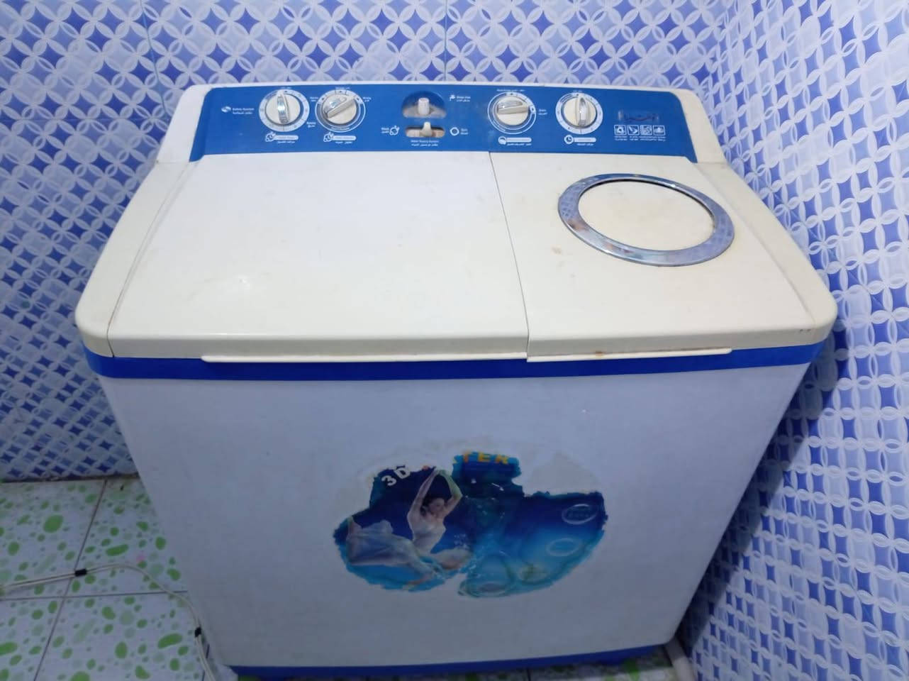 غسالة شغالة بس التصريف عطلان
(25 k)
السعر 50 وبيها مجال.


**إذا كنت صاحب هذا الإعلان وتريد حذفه لأي سبب، رجاءا أرسل رسالة إلى الدعم الفني**