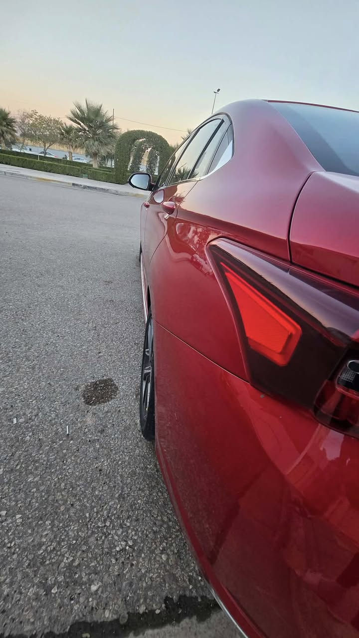 شيري اريزو موديل 2020 حره رقم كربلاء نكليزي سياره مكفوله كفاله عامه لاضربه ولاصبغ ولاتبديل تراي ونعومه خير من الله كير ومحرك وحداديه كله مكفوله تبريد ثلج وي السويج والسياره جديده ونضافتها كدامكم بلصور رايدها 90 وبيها مجال بسيط للشراي مكان السياره كربلاء وهذا رقمي الشراي يتصل ويدلل 
***********
