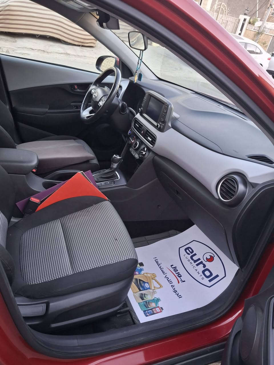 السلام عليكم ...كونا ٢٠٢٠ وارد امريكي رقم اربيل سياره جديده ماشيه ٢٥ الف حادث جاملغ وبنيد السياره بصمه ورادار ونقطه عمياء مكانه بغداد السعر ١٣٠ رقم الهاتف ***********
