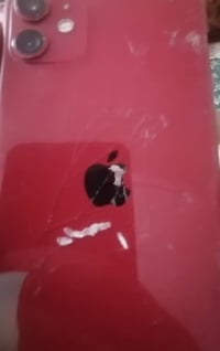 آيفون ١١ • بطارية ٨٧٪ • شاحن ايربود