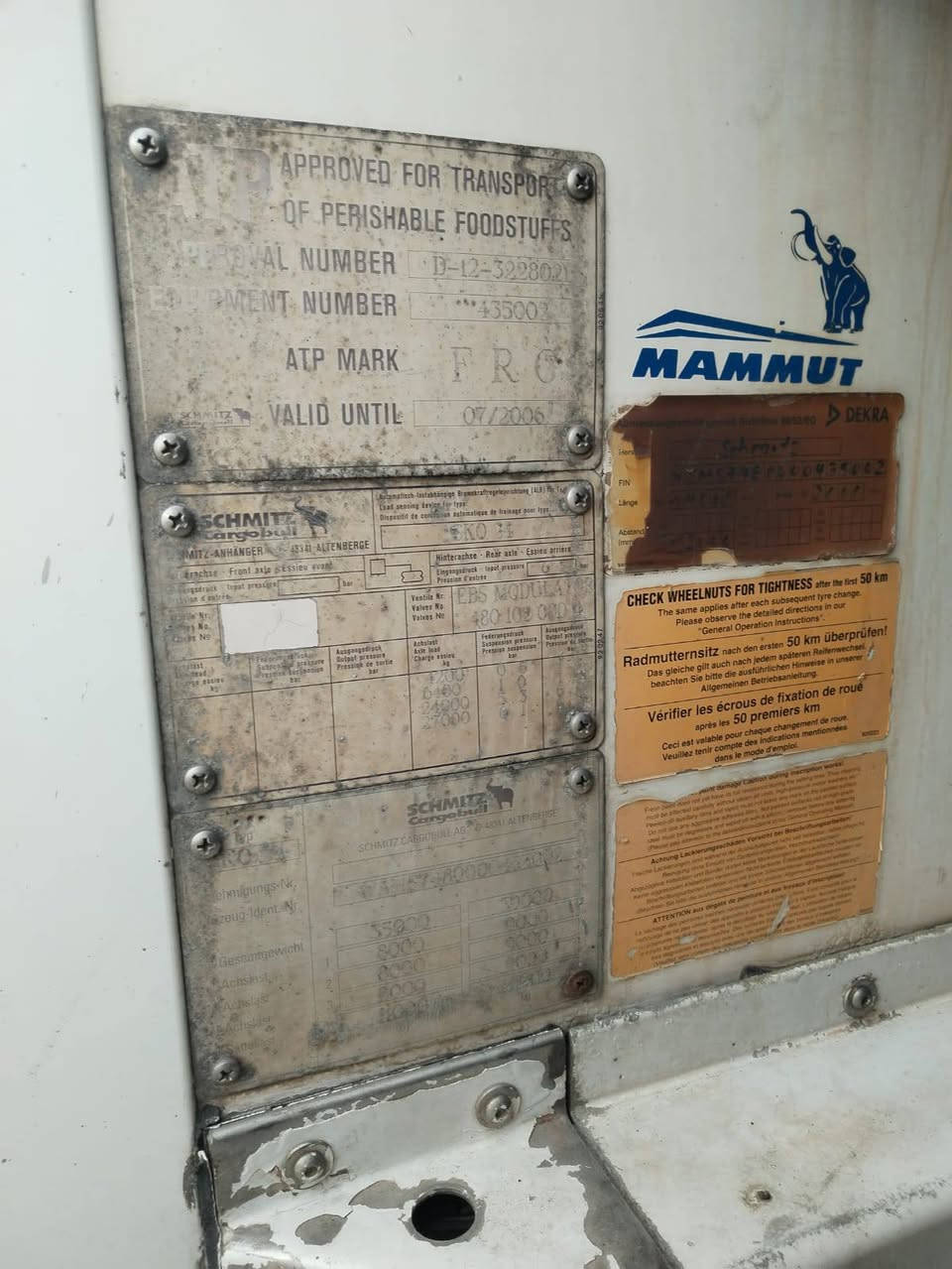 براد شمتز 2004 بيه دوسه ودفعه بدون فصل وربط بدون جهاز سعر 80 لمايشتري لايتصل بيه دوسه قويه ودفعه ***********
