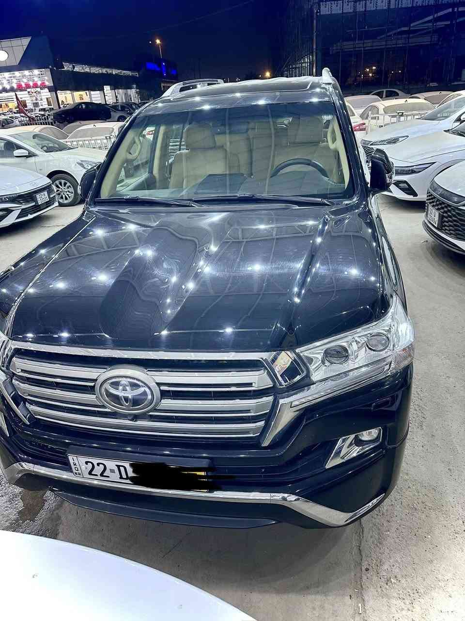 لاندكروز 2017 اربيل  اللون اسود 8 سلندر فول مواصفات بدون حادث خليجي استخدام شخصي  السعر 4500 دولار وبيه مجال بسيط للاستفسار اكثر  ***********
