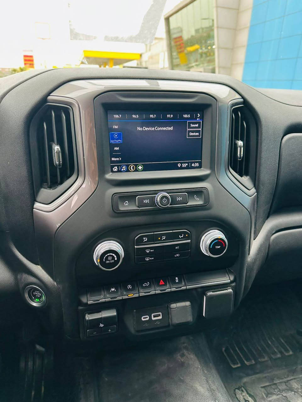 السلام عليكم
2024 GMC SIERRA K1500
جيمسي سيرا 
بصمة تشغيل عن بعد

2700 توين تيربو

دفع رباعي AWD 4*4

كير تعليك

كشن كهرباء

رادار خلفي

رادار امامي

 تحكمات ستيرن

مثبت سرعه 

تحديد مسار

لايت زنون

الحادث جملغ سايق شبر حافة بنيد 
دواخل و شاصي مكفولة 
ايرباك ستيرن راجع سستم

السعر  225  بدون رقم 
تكلفة الرقم 26 ورقه 

مكان السياره اربيل📍 (معرض اربيل كارس )

للاستفسار والجاد بالشراء الاتصال ع الرقم*********** اكر, نينوى
