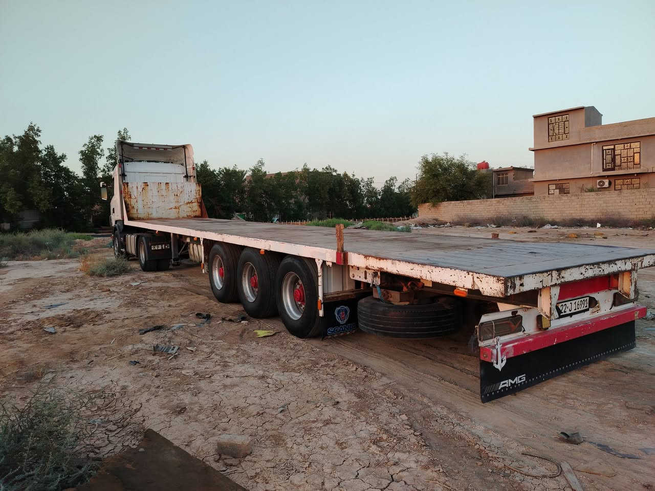 سكانيه للبيع موديل ٢٠٠٦ تخم تاير رقم انكليزي أربيل مكان السياره سيطره للج السعر ٢٤٠ وبيها مجال ***********
