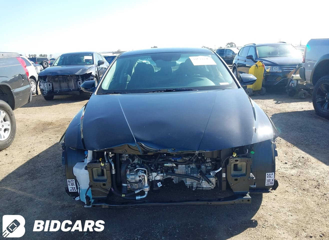 السلام عليكم النترا 2024 السيارة حادث بسيط اخت لكلين ماشيه13 صور الحادث مرفقة بالمنشور السعر 162 بيها مجال بسيط للاستفسار ***********
