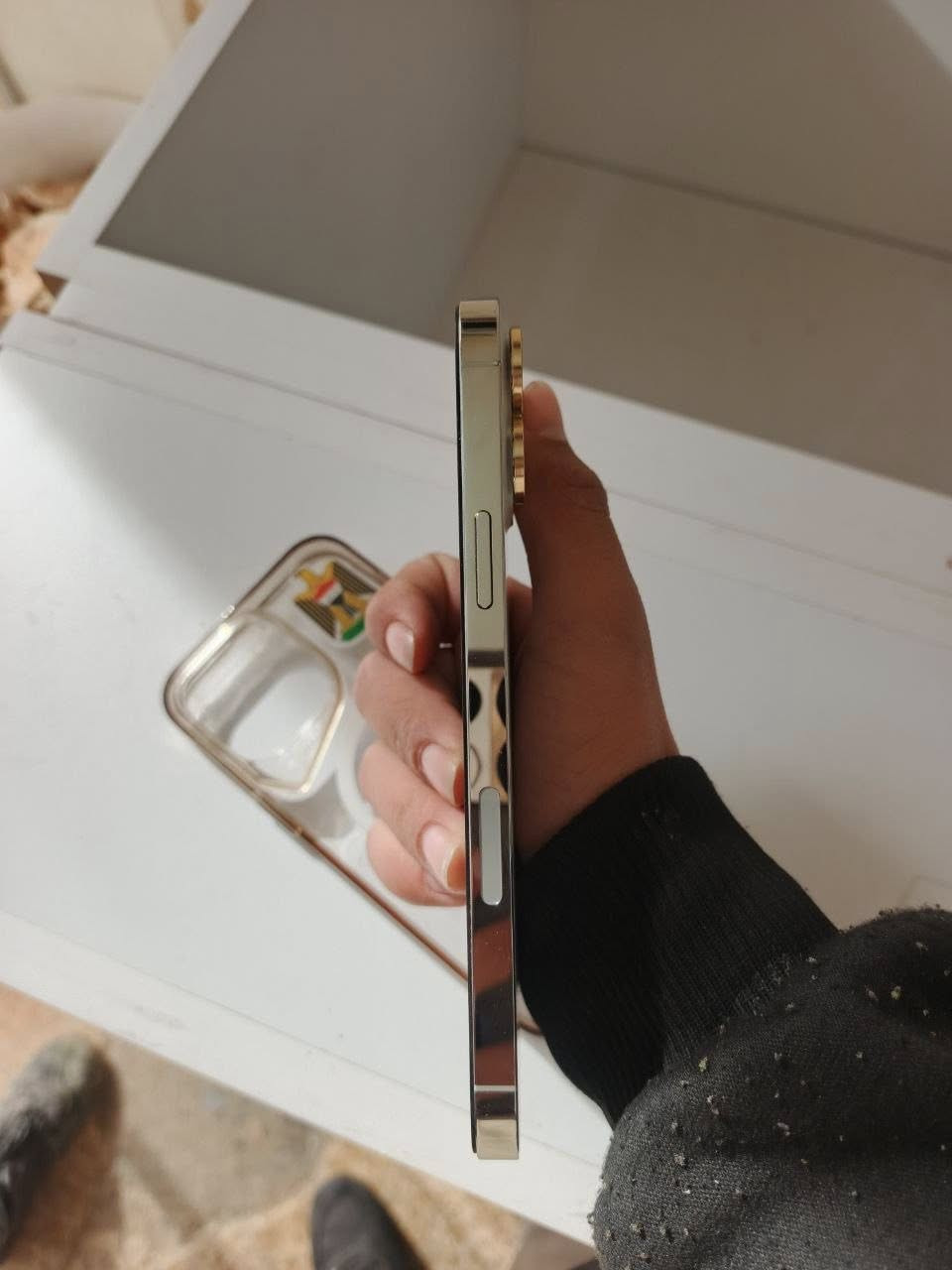 السلام عليكم
ايفون ١٣ برو ماكس 
الذاكره ١٢٨ 
البطاريه ٩٣ بلادي 
١٢٠ فريم بوبجي
تك سيم كارت ويا شريحه إلكترونيه يعني تكدر تشغل ١٠ سيمكرتات بي 
مبدل شاشه فقط وفيس إيدي شغال
نموذج m 
كامرات دمعه 
الجهاز الضهر مكسور من الداخل التبديل مالتو ب ١٠ 
الجهاز شرط شخطه مابي 
ألون ابيضّ 
السعر ٤٦٠ وبي مجال للطيبين 
رجاءً الماشراي لايعلق ولا يدخل خاص
للاستفسار خاص أو ***********
