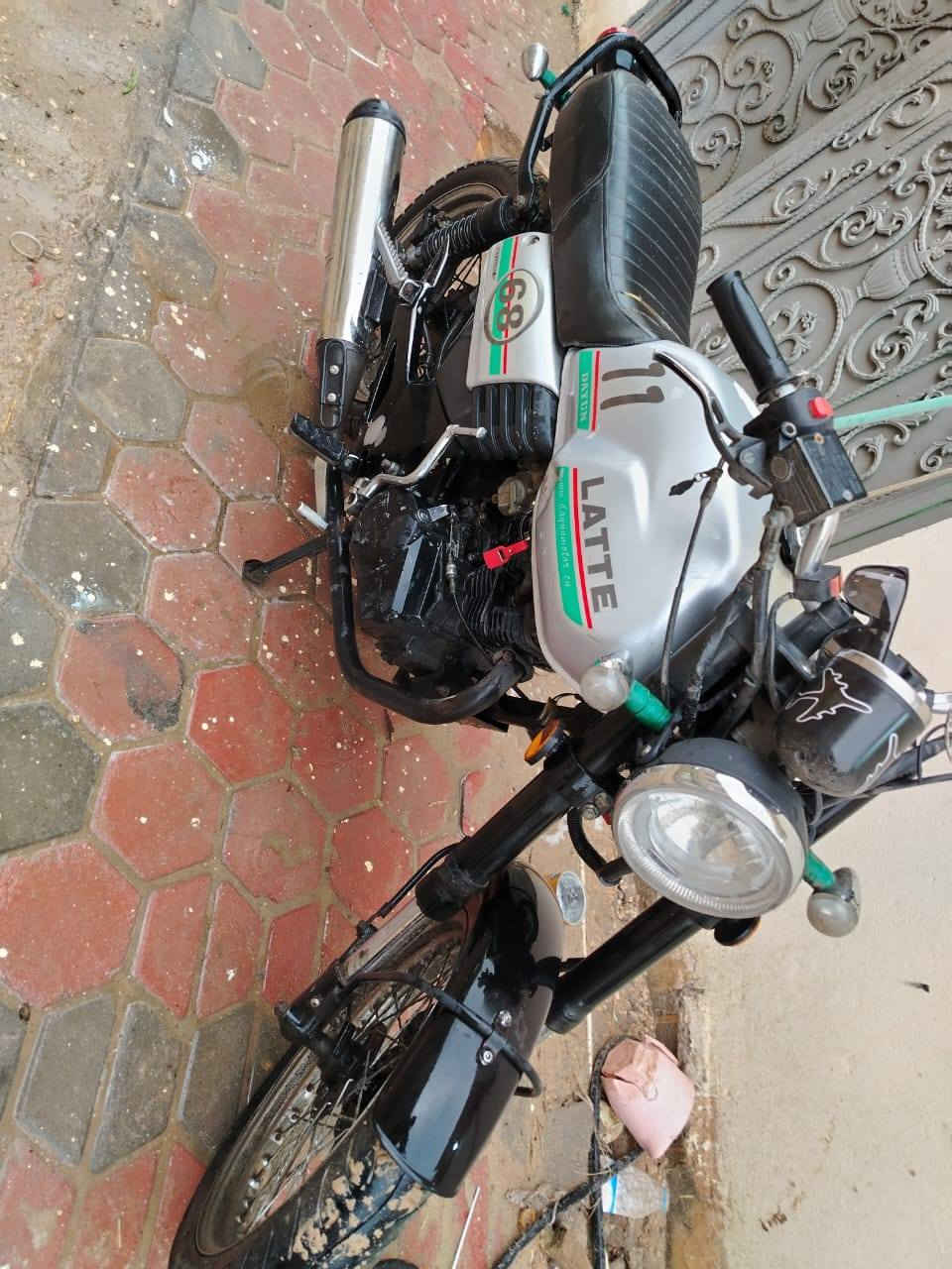 سلام عليكم لاتي موديل 20 اوراق اصولي السعر مليون وبيهه مجال للشراي المكان كربلاء الابراهيميه الاستفسار ***********
