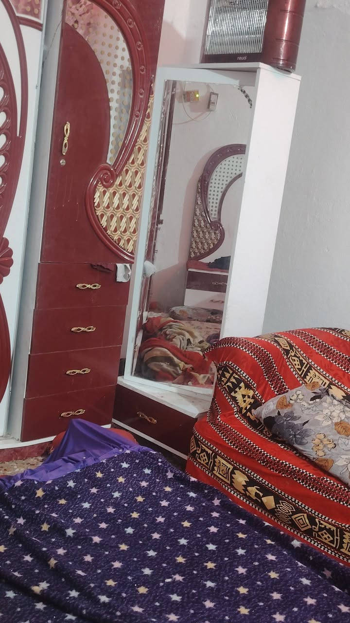 سلام عليكم غرفه تركيا لبيع بس تخته جربايه مابيها السعر 200 بيها مجال العنوان الحمزه الشرقي مو غربي يريدها يراسلني خاص


**إذا كنت صاحب هذا الإعلان وتريد حذفه لأي سبب، رجاءا أرسل رسالة إلى الدعم الفني**