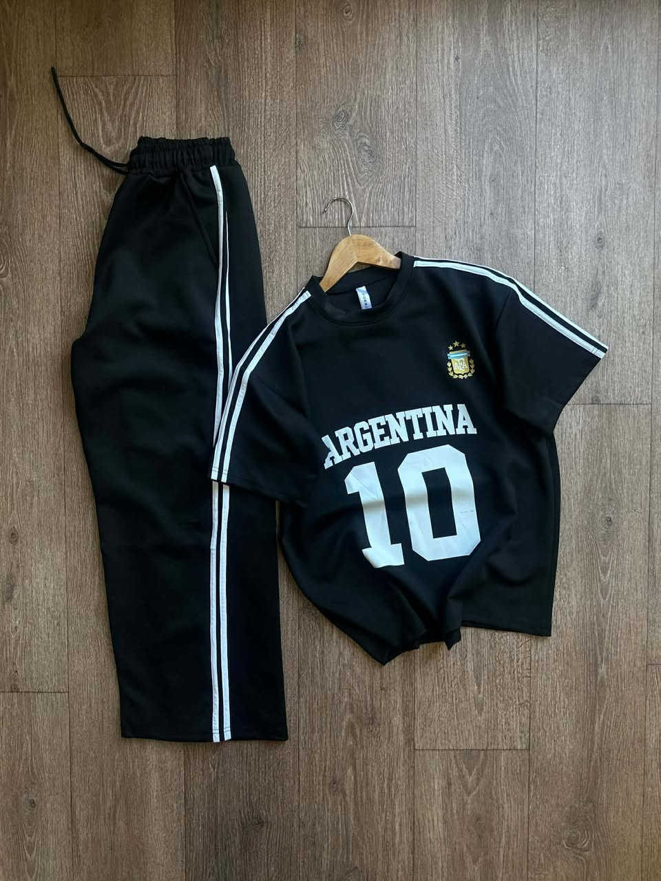 تراك صيني درزن ٣ منتخبات ١٢ قطعة
سيري ٤ قطع
M L XL XXL
سعر ٢٤٠ الف


**إذا كنت صاحب هذا الإعلان وتريد حذفه لأي سبب، رجاءا أرسل رسالة إلى الدعم الفني**