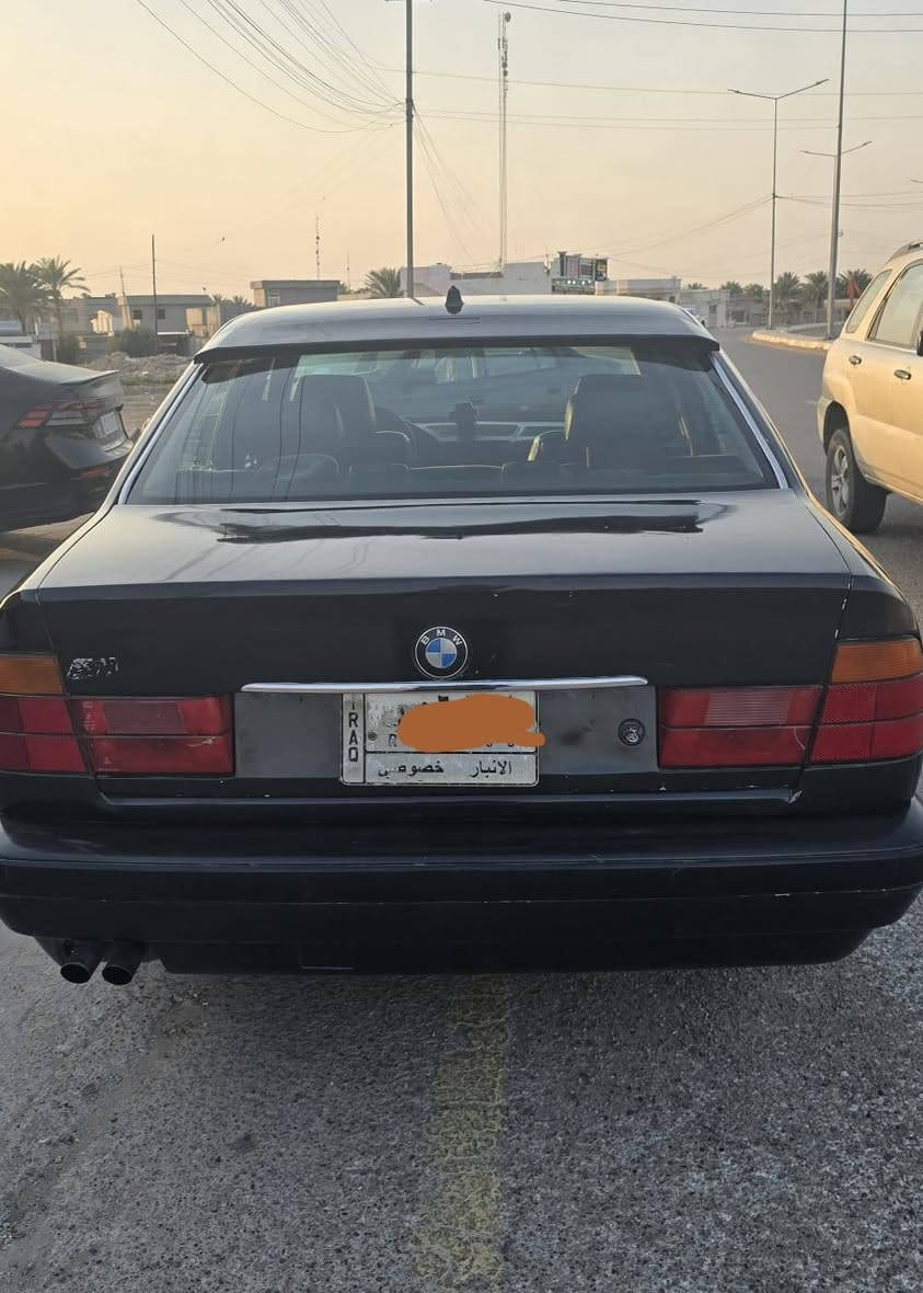 بي أم موديل ٩٣ حجم ٥٢٠ محرك ٢٢٨ موديل حديث كير نفس الموديل صبغ عام ظررها جاملغ يمنه امامي فقط والباقي اثر جراد  رقم انبار تحويل مباشر  كير محرك علفحص..السعر ٥٨ بي مجال..مكانها..الرمادي..للاستفسار ***********
