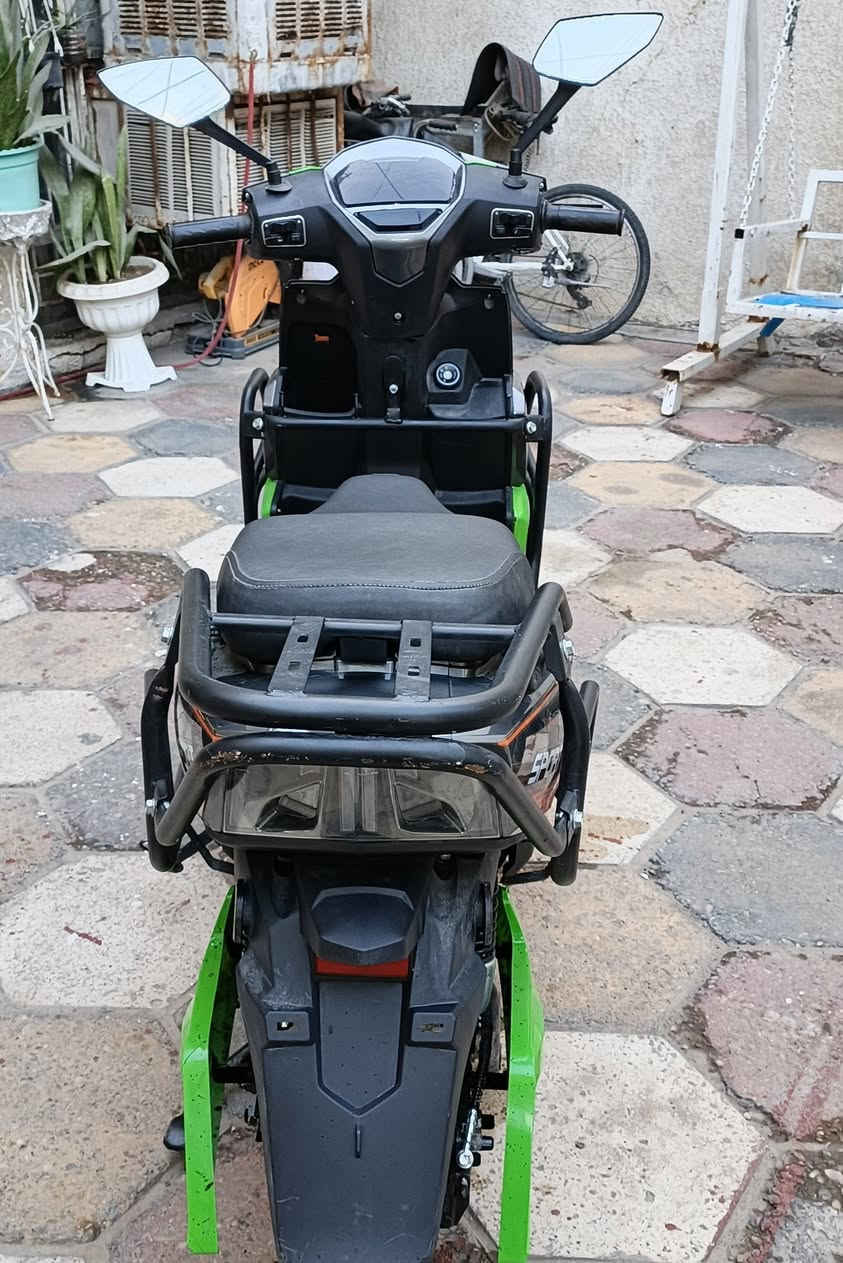 السلام وعليكم دراجه كهربائيه نوع سكنس للبيع الدراجه جديدة بمعنه الكلمه اخذتها بمليون 300واحتاجيت افلوس واريد ابيعه عارضها 800الف وبيها مجال دراجه غنيه عن التعريف وبالعافيه على الياخذها للاتصال واتساب..‏‪***********‬‏
