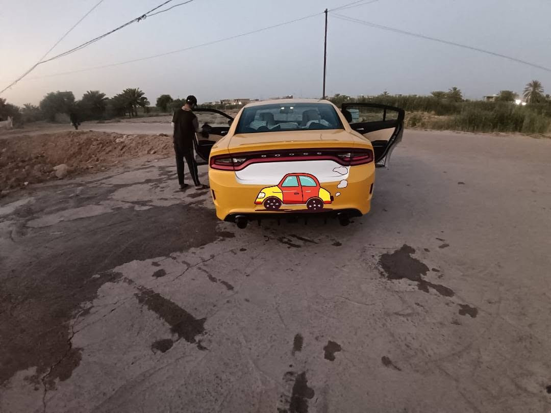 سلام عليكم شارجر مديل 16اصل بسمي رقم جديد.خط رفاعي بصره مصفره مكينه كير شرط حداديه جديده تبريد ثلج منضومه جديده سياره حلوه وجديده ضربه جاملغ وبنيد مكان سياره ذي قار تصل ودلل ‏‪***********‬‏ سياره تعرفون مواصفات فول
